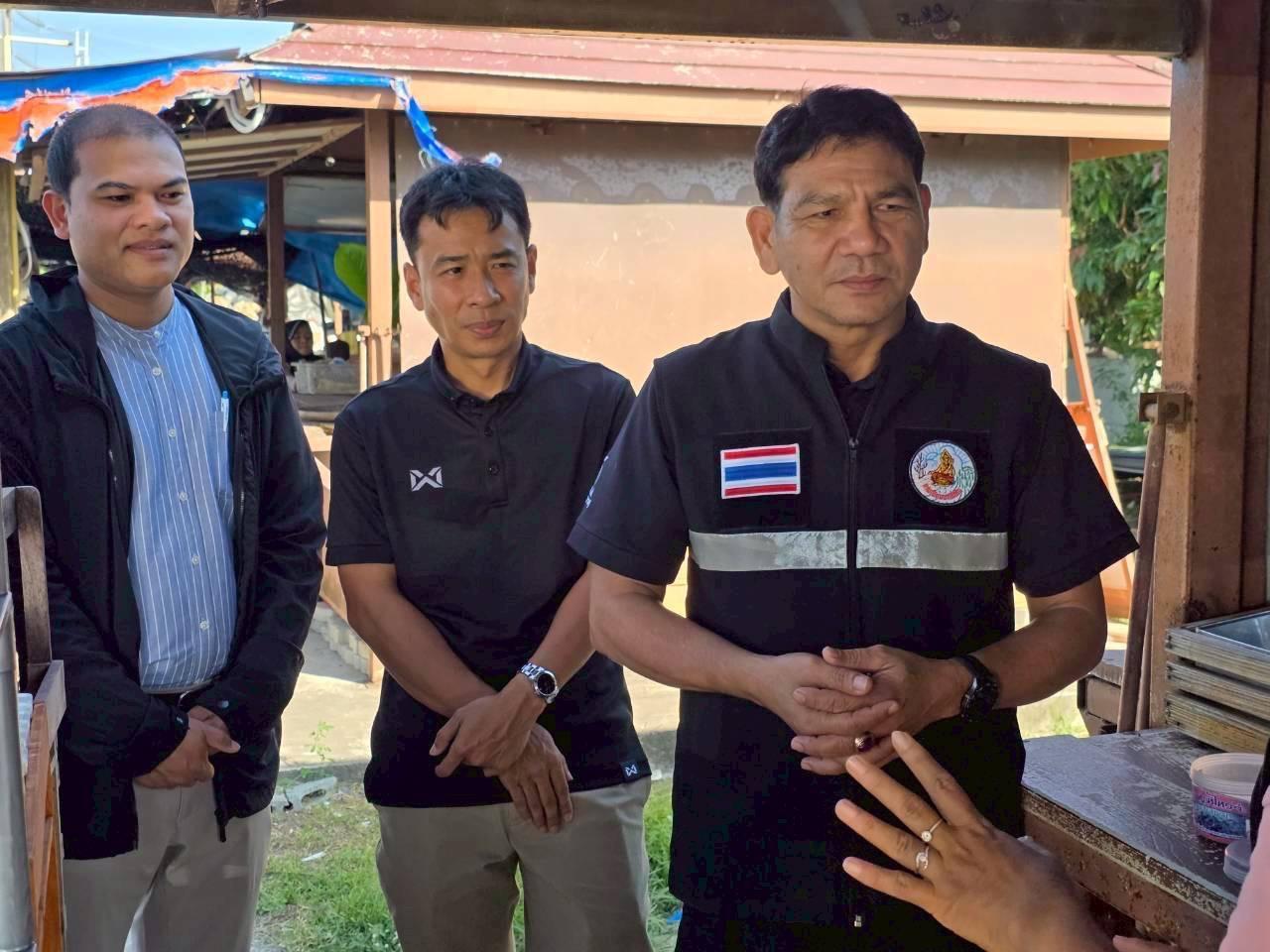 รองอธิบดีสุชล ลงพื้นที่ตรวจเยี่ยมกลุ่มวิสาหกิจชุมชนกลุ่มทำนาเกลือ จ.ปัตตานี