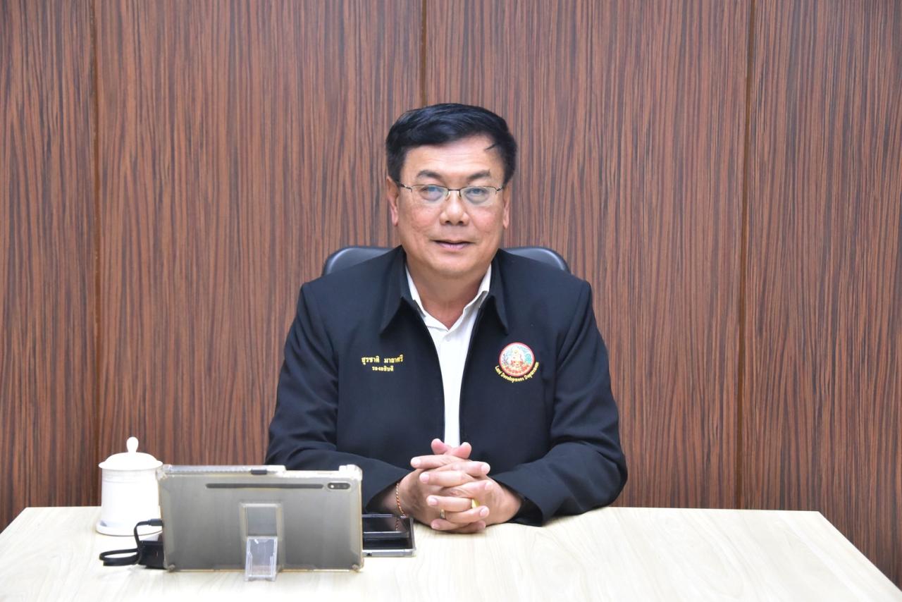 รองอธิบดี พด. สุรชาติ ร่วมประชุมหารือการติดตามและประเมินผลการดำเนินงานขับเคลื่อน “การอนุรักษ์ ฟื้นฟูระบบนิเวศ และป้องกันการชะล้างพังทลายของดิน ภายใต้แผนแม่บทการบริหารจัดการทรัพยากรน้ำ 20 ปี”