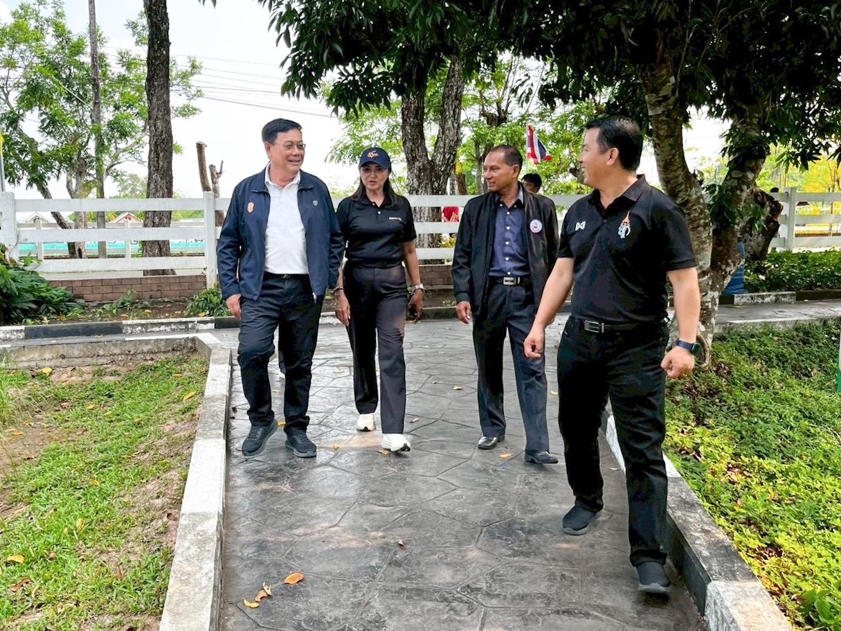 รองอธิบดี พด. สุรชาติ ลงพื้นที่สกลนคร เยี่ยมชมการขับเคลื่อนงานพัฒนาที่ดินภายในศูนย์ศึกษาการพัฒนาภูพานฯ