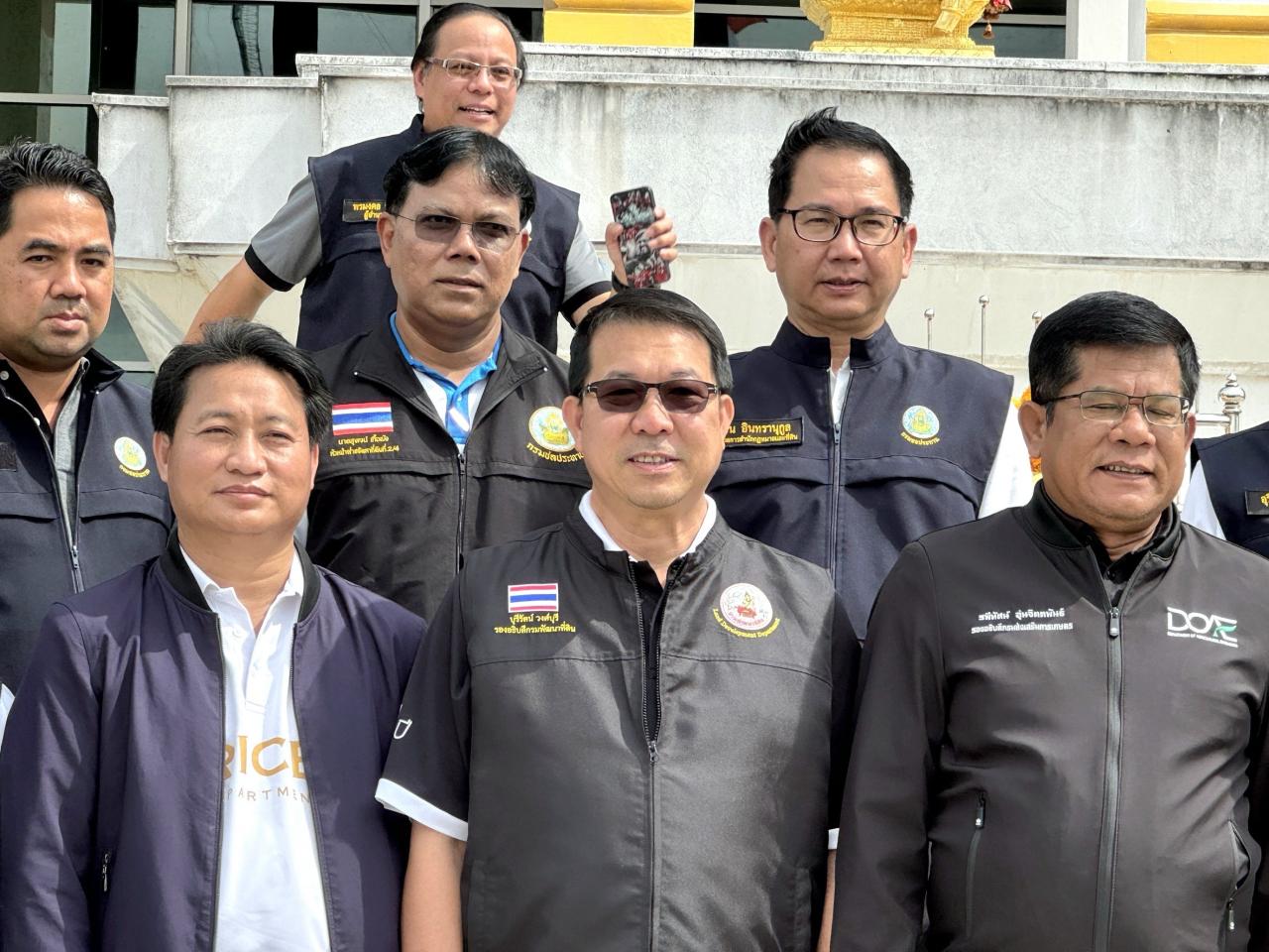 รองอธิบดี “บุรีรัตน์” ต้อนรับ นายพิพัฒน์ รัชกิจประการ รองนายกรัฐมนตรี และรัฐมนตรีว่าการกระทรวงคมนาคม ลงพื้นตรวจการดำเนินงานที่ศูนย์ดำรงธรรมส่วนหน้า ณ เทศบาลเมืองคอหงส์